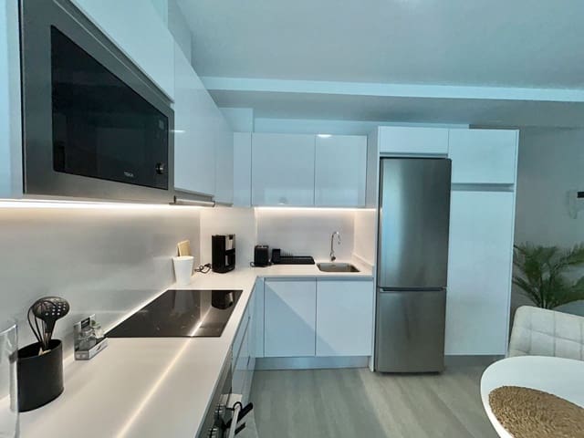 Appartement de 2 chambres à louer à Arguineguín, Mogán avec garage - 1 690 € (Ref: 9883999)