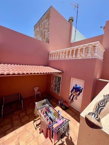 3 sypialnia Willa do wynajęcia w San Bartolomé de Tirajana - 2 300 € (Ref: 9888667)