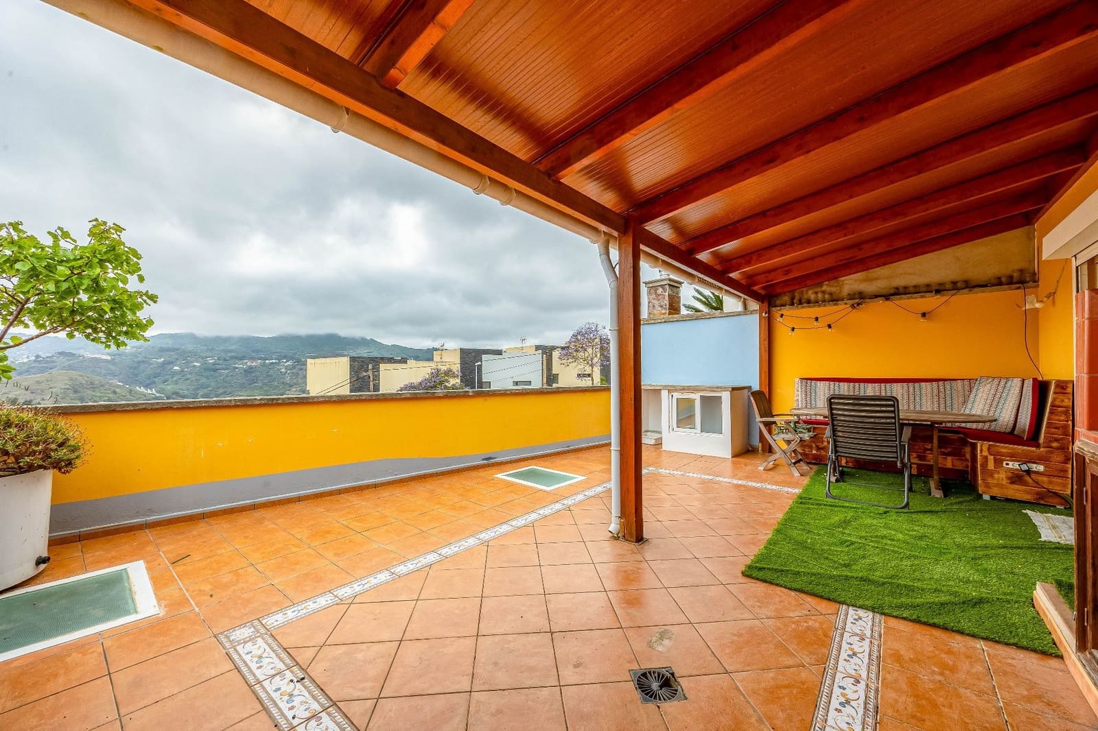 5 sovrum Hus till salu i Teror med garage - 345 000 € (Ref: 9915184)
