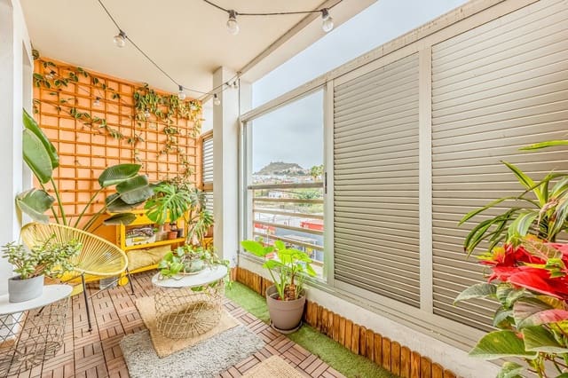 3 soveværelse Byhus til salg i Arucas med garage - € 279.000 (Ref: 9959112)