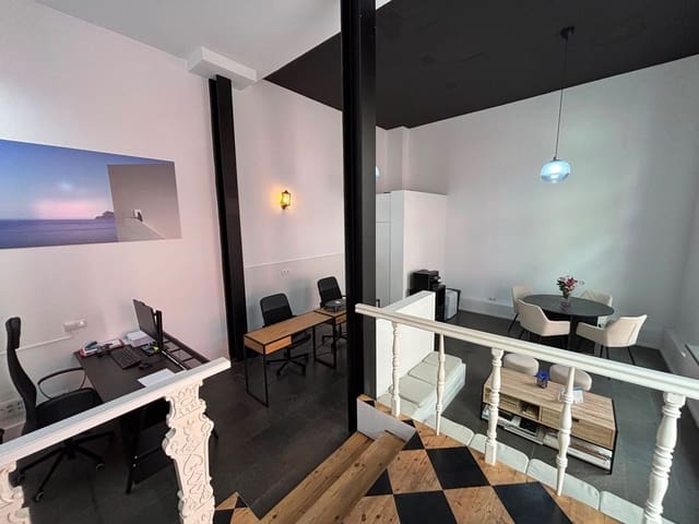 Comercial para arrendar em Triana, Las Palmas de Gran Canaria - 950 € (Ref: 9972791)