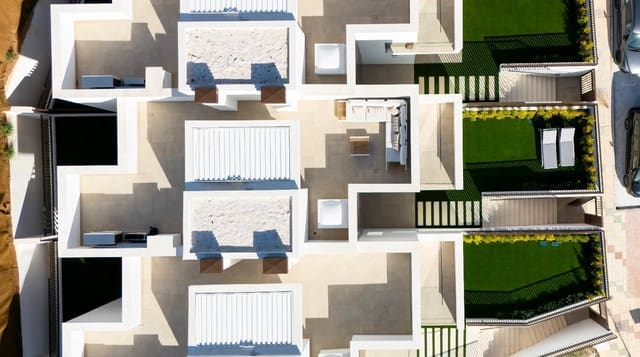 4 soverom Hus til salgs i Rincón de la Victoria med svømmebasseng garasje - € 710 000 (Ref: 8983426)