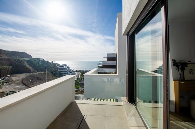4 soveværelse Byhus til salg i Rincón de la Victoria med swimmingpool garage - € 835.000 (Ref: 8983428)