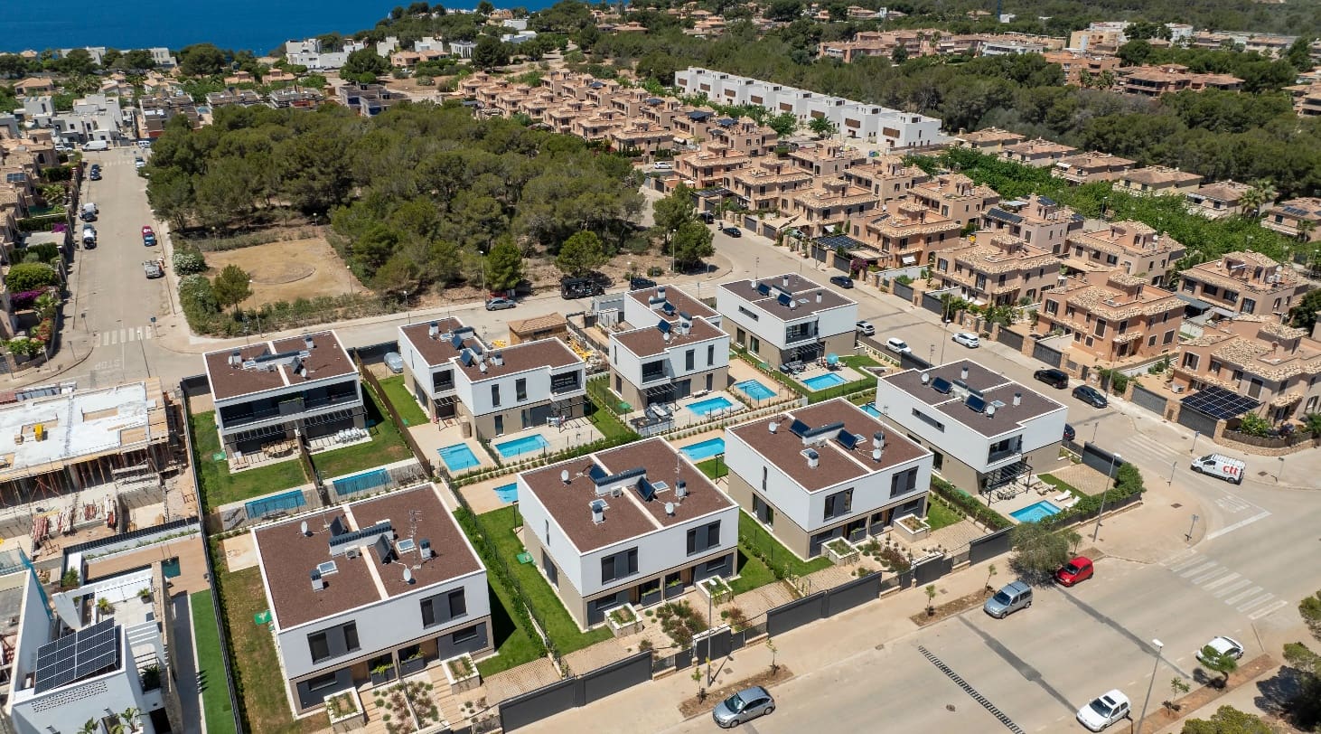 4 soveværelse Semi-Rækkehus til salg i Llucmajor med swimmingpool - € 850.000 (Ref: 9331252)