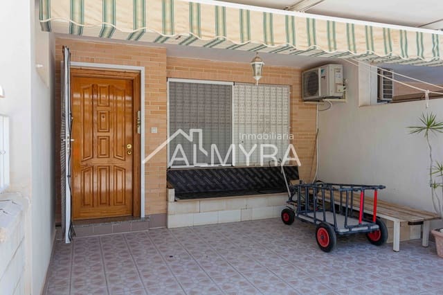 4 soverom Hus til salgs i Los Narejos - Punta Calera, Los Alcázares med garasje - € 149 500 (Ref: 6980101)