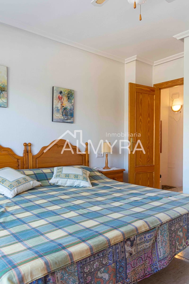 4 soveværelse Byhus til salg i Los Alcazares med garage - € 149.500 (Ref: 6980101)