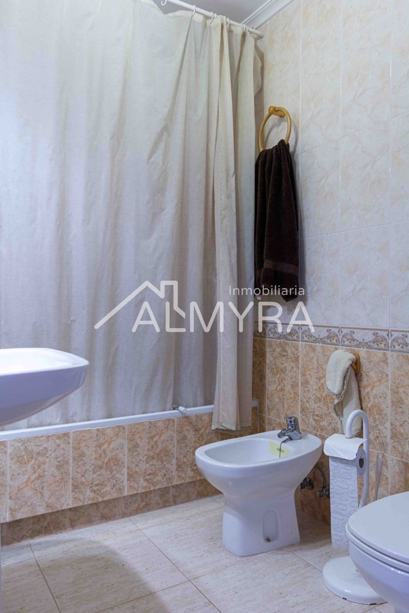 4 soveværelse Byhus til salg i Los Alcazares med garage - € 149.500 (Ref: 6980101)