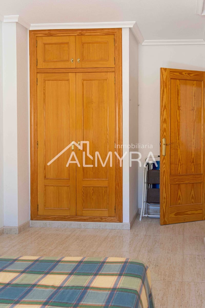 4 soveværelse Byhus til salg i Los Alcazares med garage - € 149.500 (Ref: 6980101)