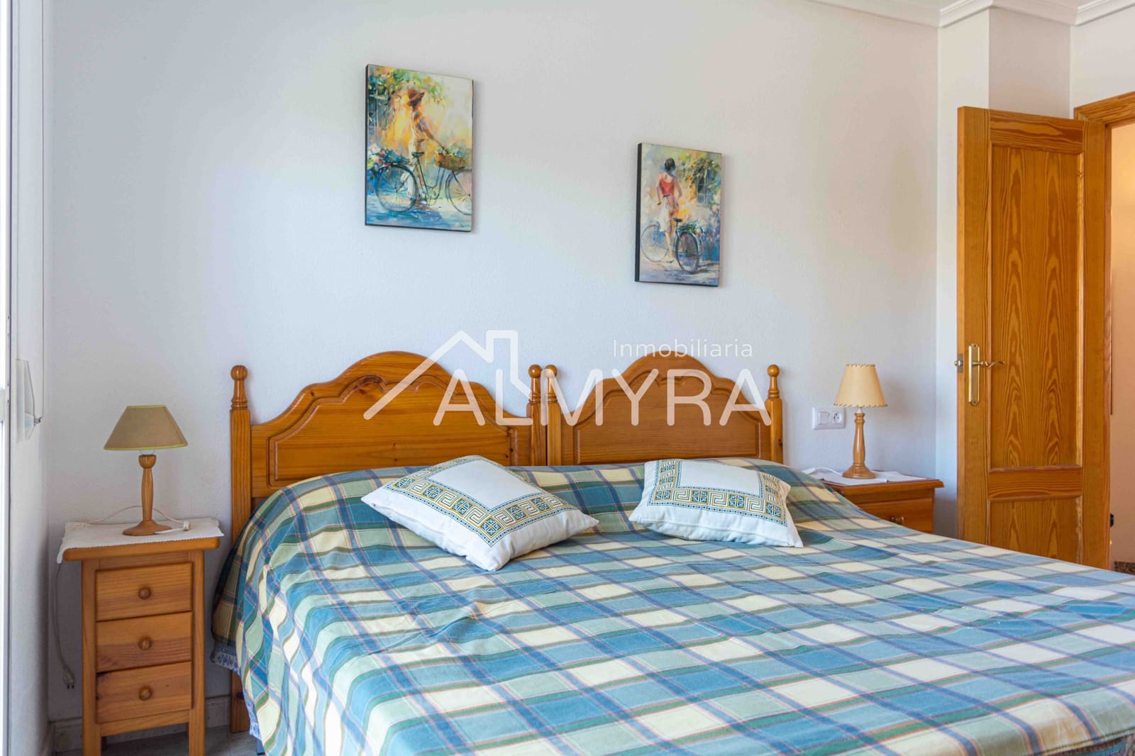 4 soveværelse Byhus til salg i Los Alcazares med garage - € 149.500 (Ref: 6980101)