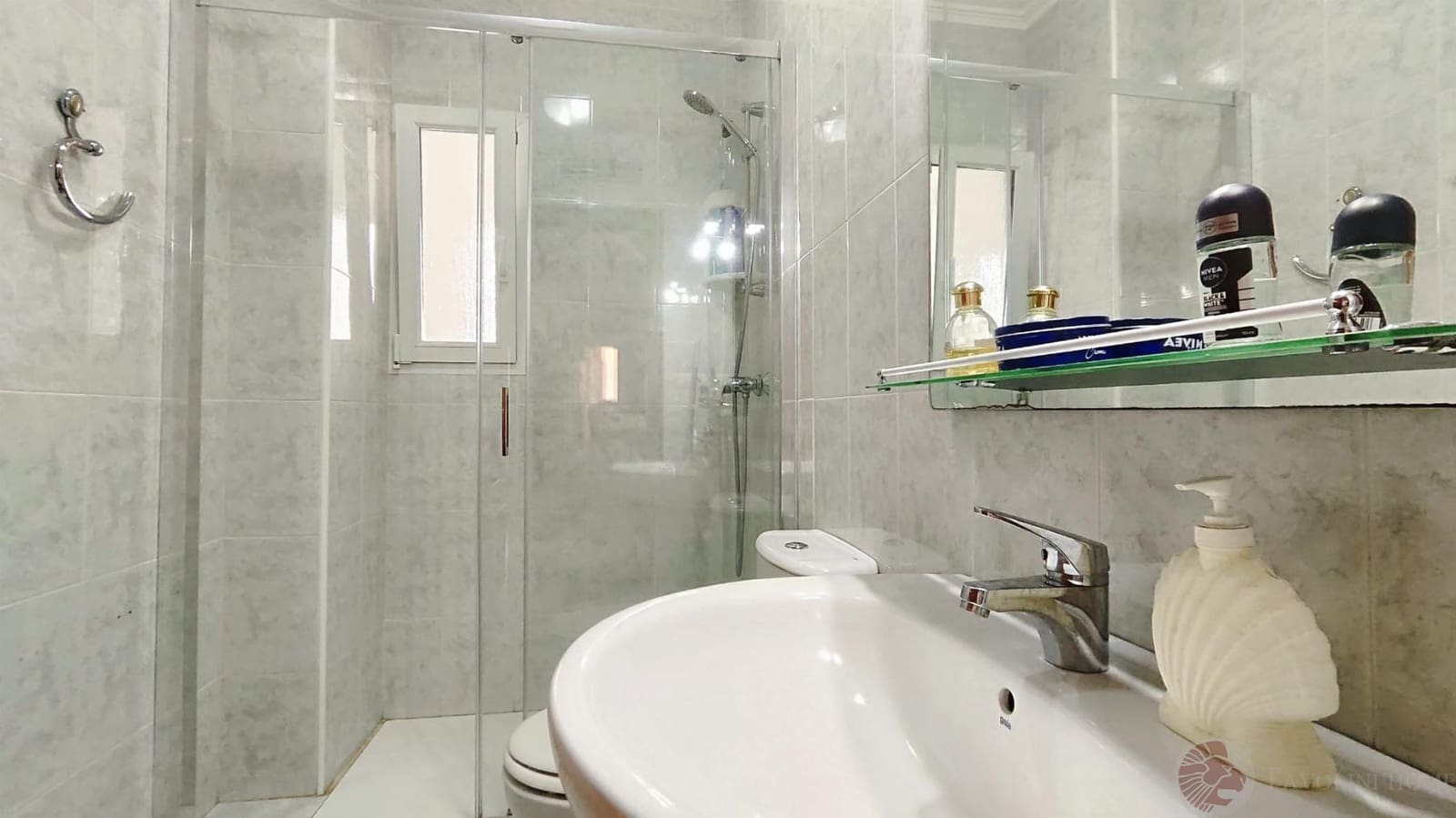 5 bedroom Villa for rent in Venta Lanuza with pool garage - € 2,800 (Ref: 9106123)