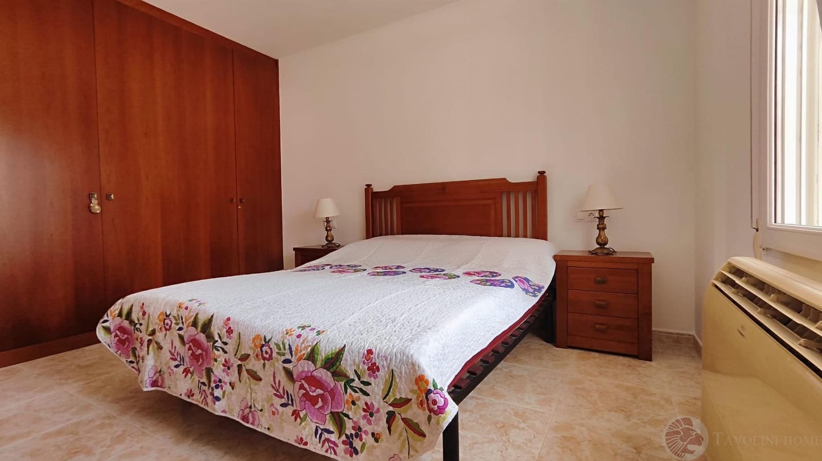 5 bedroom Villa for rent in Venta Lanuza with pool garage - € 2,800 (Ref: 9106123)