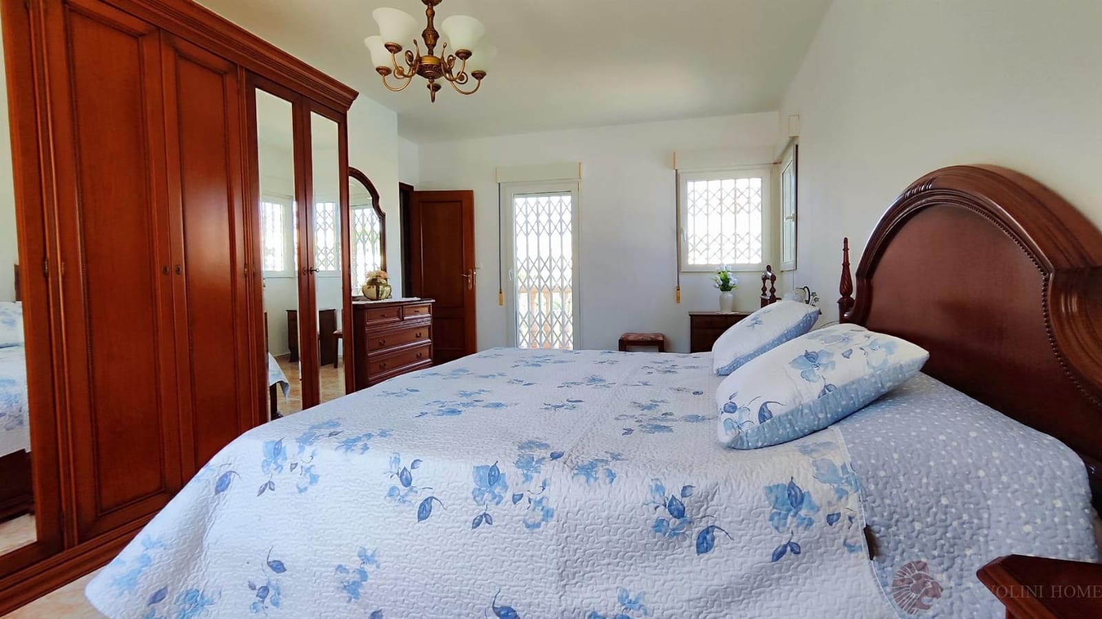 5 bedroom Villa for rent in Venta Lanuza with pool garage - € 2,800 (Ref: 9106123)