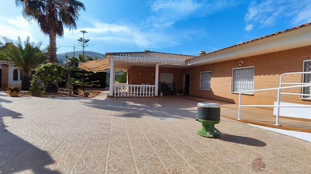5 bedroom Villa for rent in Venta Lanuza, El Campello with pool garage - € 2,800 (Ref: 9106123)