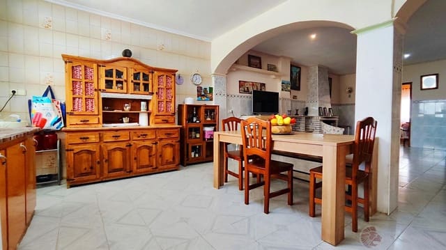 8 sypialnia Willa na sprzedaż w El Campello - 435 000 € (Ref: 9106127)