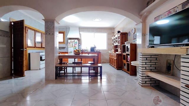 8 sypialnia Willa na sprzedaż w El Campello - 435 000 € (Ref: 9106127)