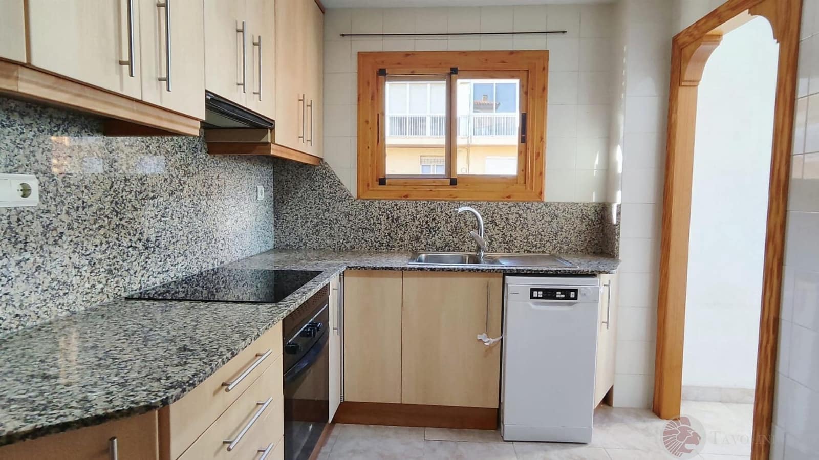 Piso de 3 habitaciones en El Campello en alquiler con piscina garaje - 1.000 € (Ref: 9471793)