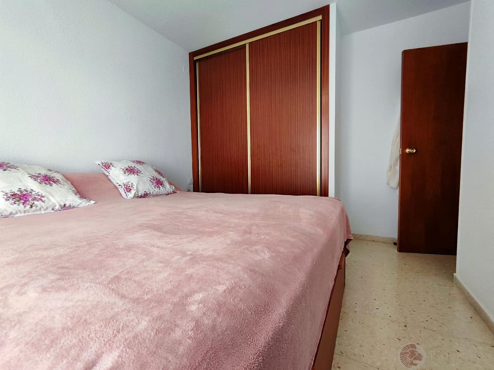 2 soverom Leilighet til leie i El Campello med svømmebasseng garasje - € 1 100 (Ref: 9527912)