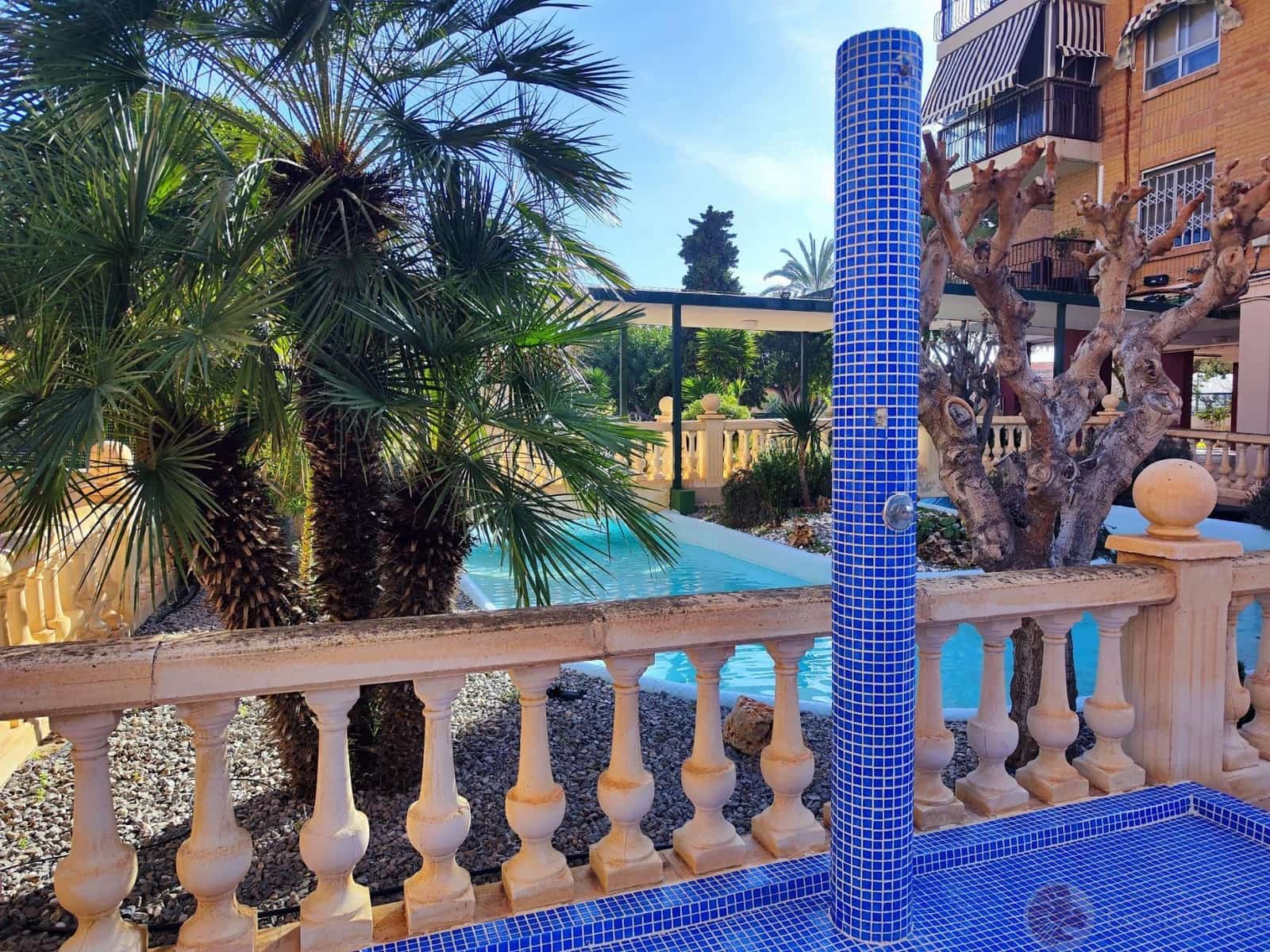 2 soverom Leilighet til leie i El Campello med svømmebasseng garasje - € 1 100 (Ref: 9527912)