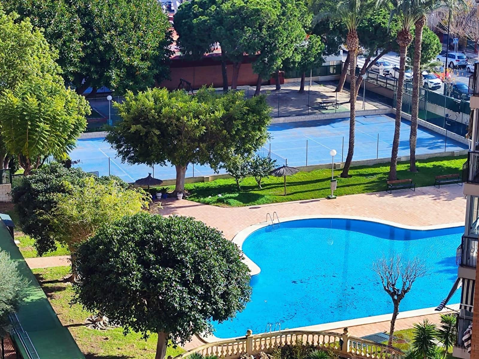 2 soverom Leilighet til leie i El Campello med svømmebasseng garasje - € 1 100 (Ref: 9527912)