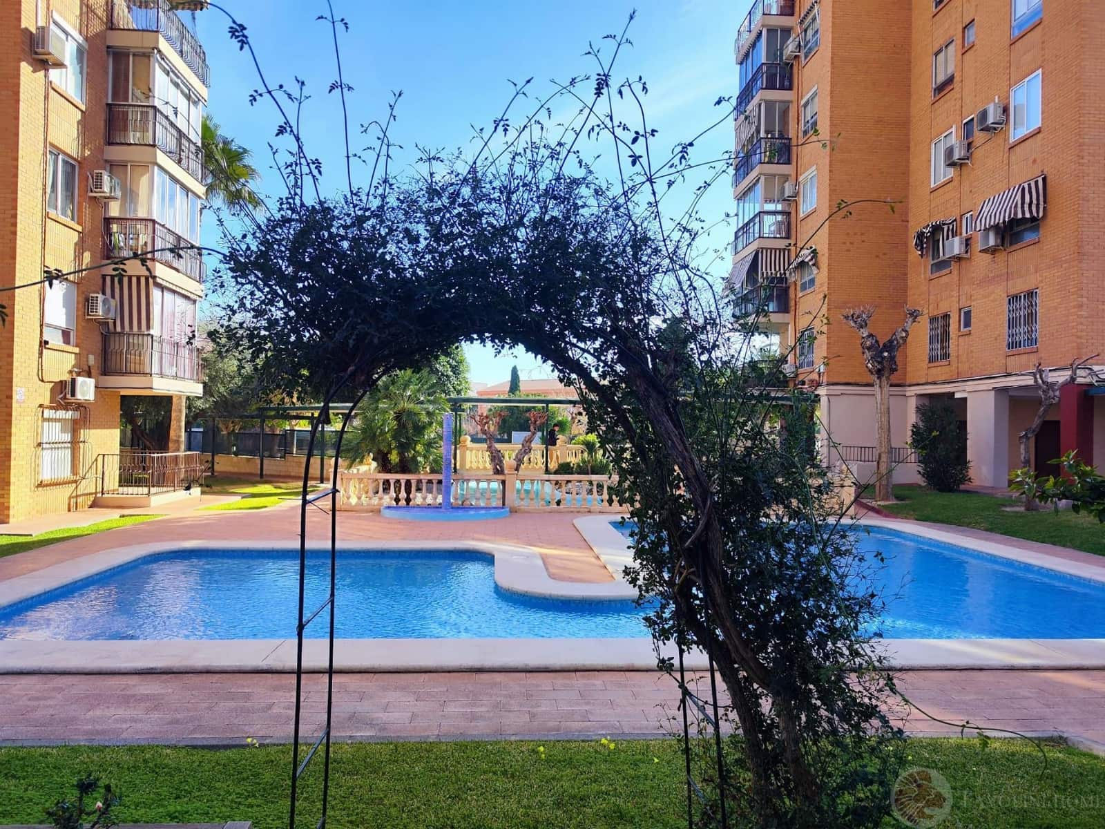 2 soverom Leilighet til leie i El Campello med svømmebasseng garasje - € 1 100 (Ref: 9527912)