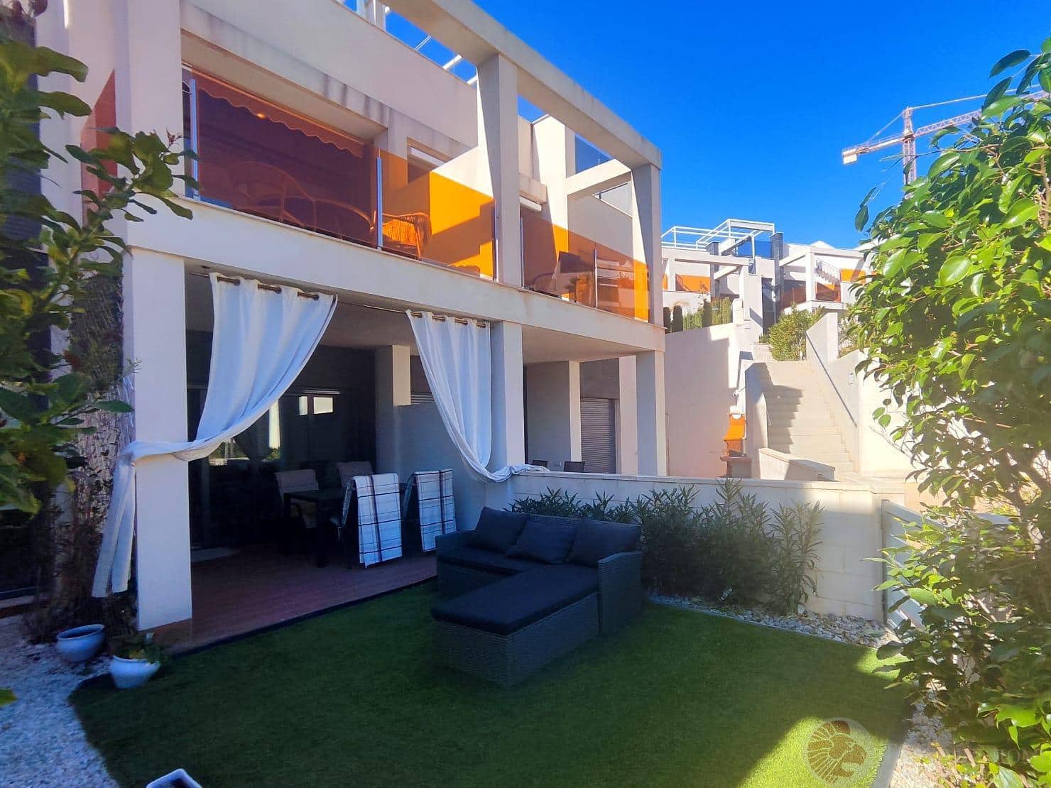 2 slaapkamer Flat te huur in Finestrat met zwembad - € 1.600 (Ref: 9646343)