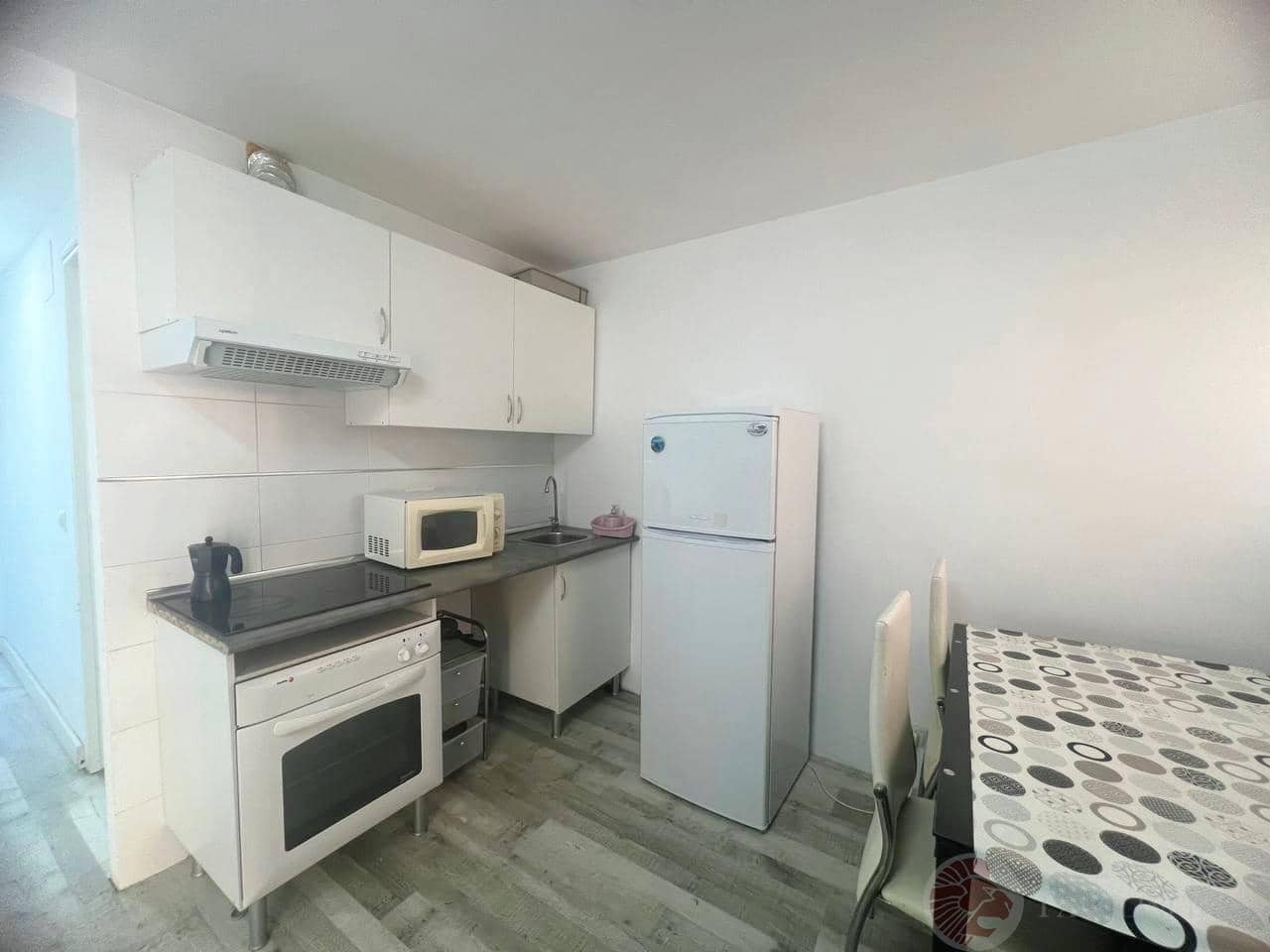 3 bedroom Flat for sale in Alicante / Alacant city - € 275,000 (Ref: 9666967)