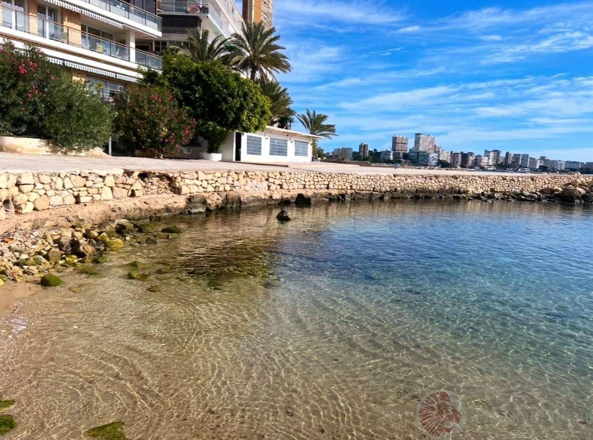 3 bedroom Flat for sale in Alicante / Alacant city - € 275,000 (Ref: 9666967)