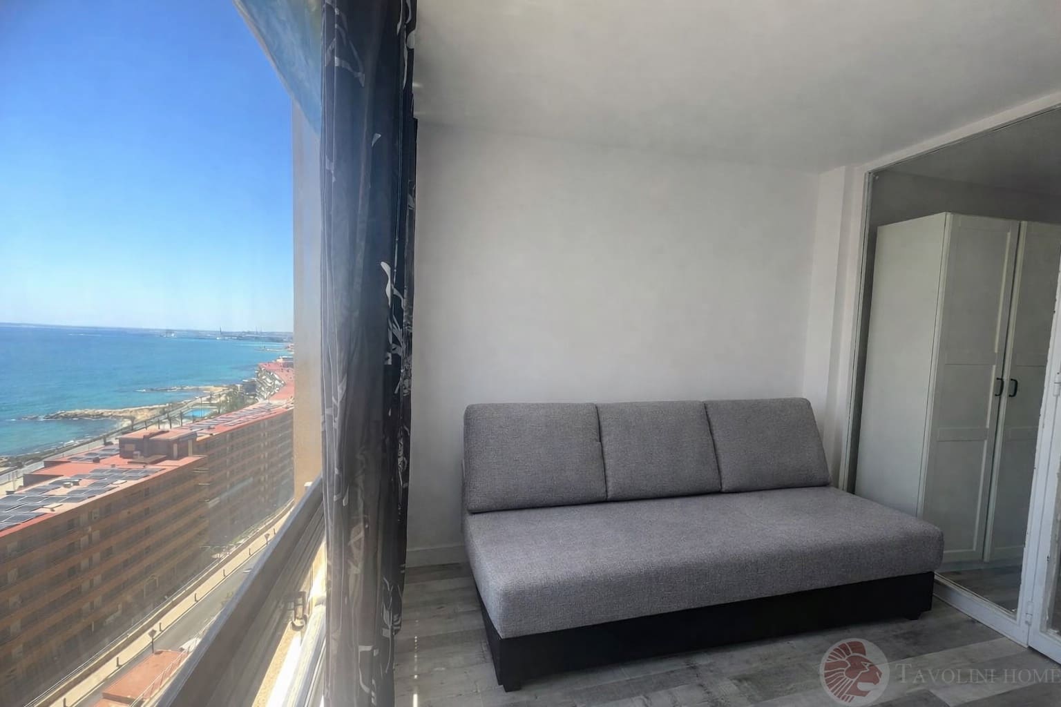 3 bedroom Flat for sale in Alicante / Alacant city - € 275,000 (Ref: 9666967)