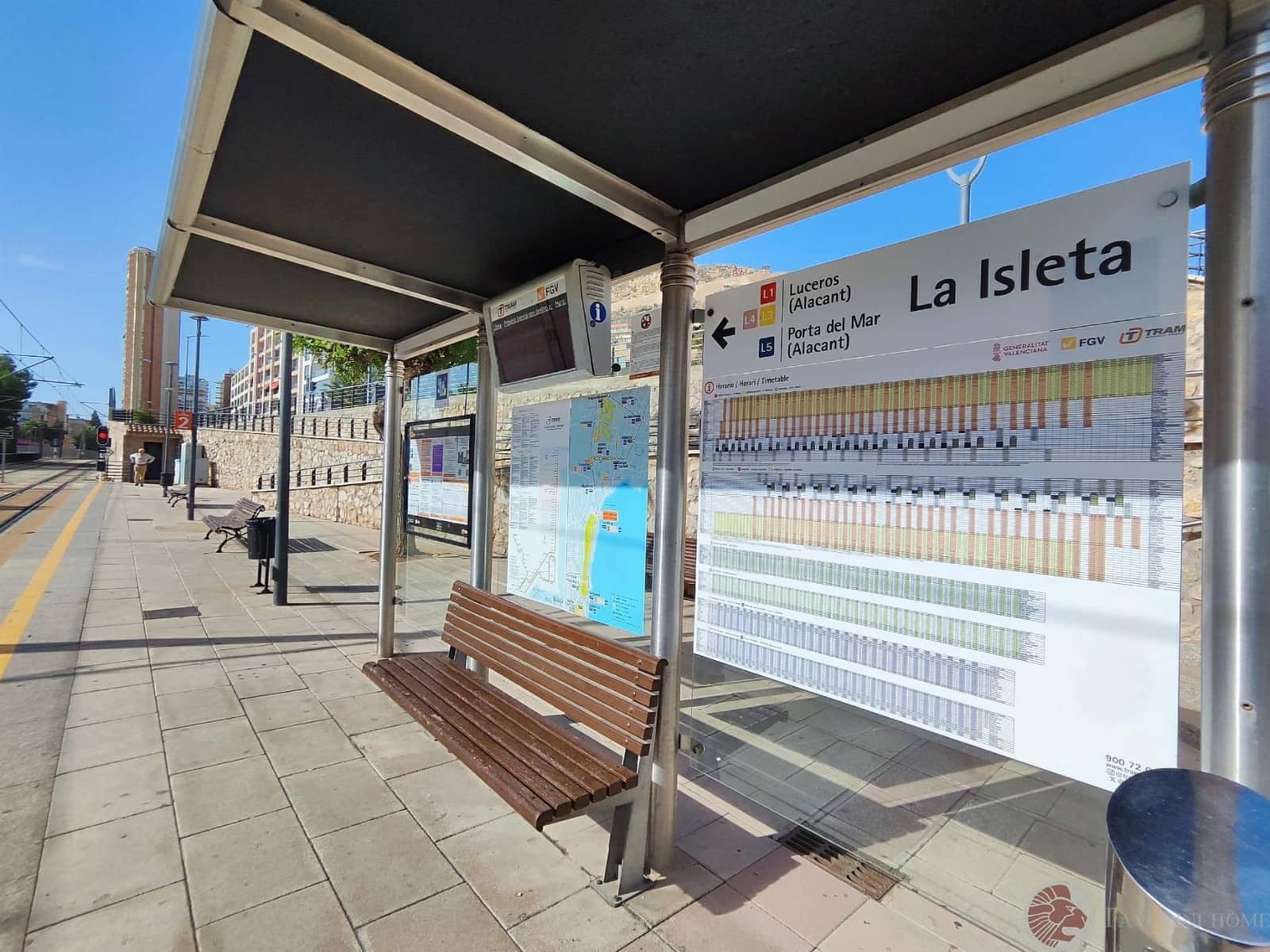 3 bedroom Flat for sale in Alicante / Alacant city - € 275,000 (Ref: 9666967)