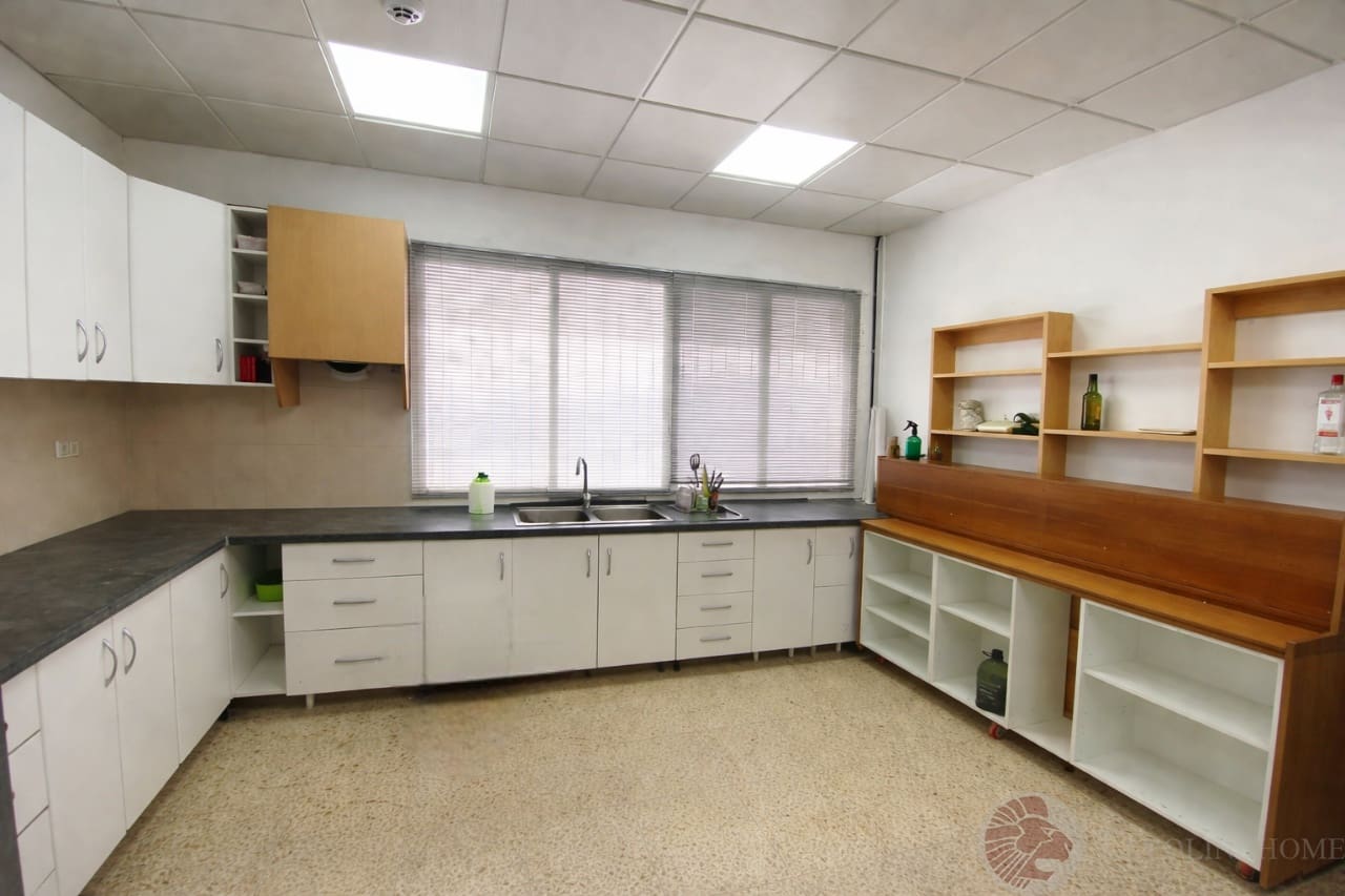 2 slaapkamer Commercieel te koop in Coveta Fuma - € 190.000 (Ref: 9679325)