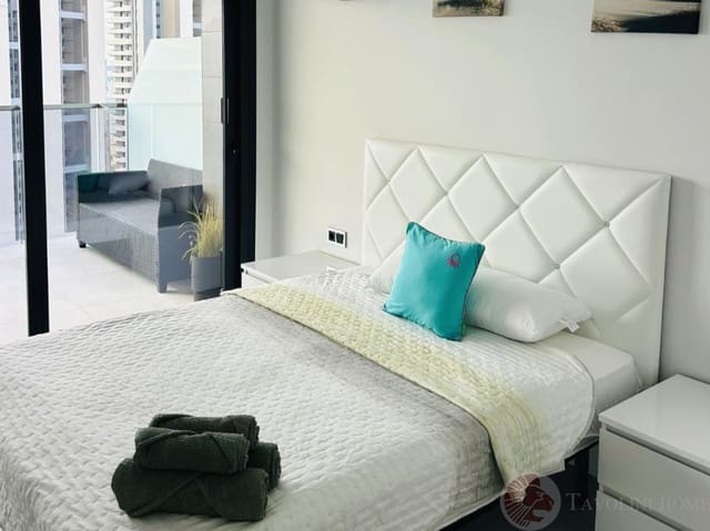 2 sypialnia Mieszkanie do wynajęcia w Playa Poniente, Benidorm z basenem - 2 200 € (Ref: 9752292)