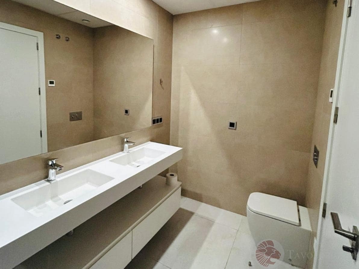 2 sypialnia Mieszkanie do wynajęcia w Benidorm z basenem - 2 200 € (Ref: 9752292)