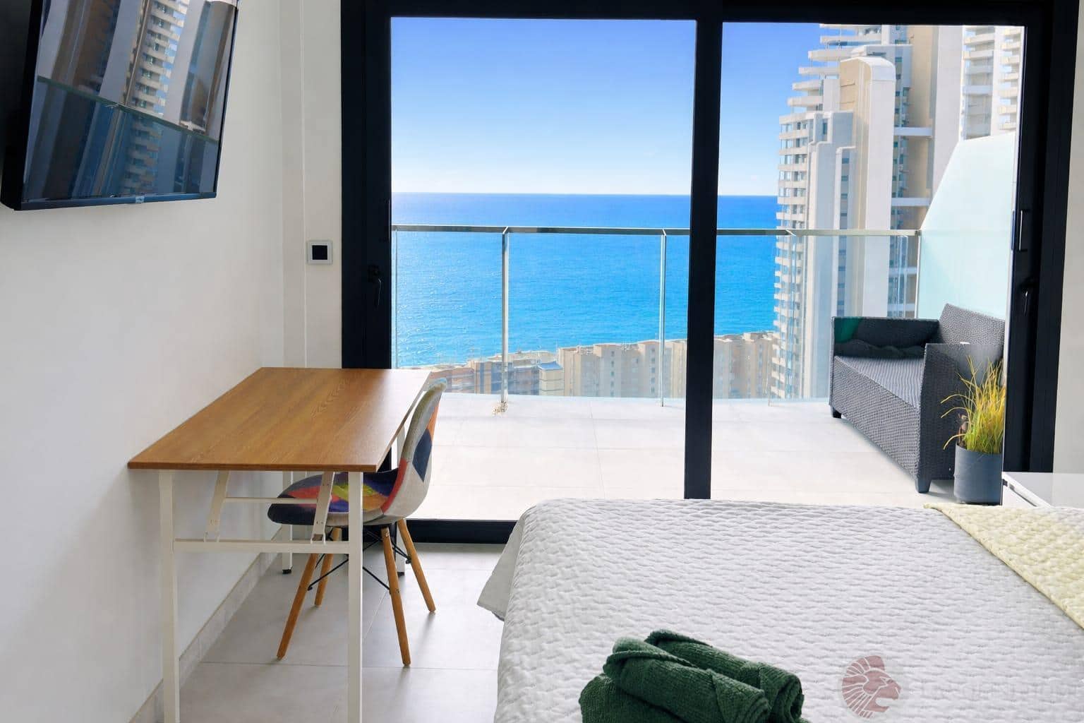 2 sypialnia Mieszkanie do wynajęcia w Benidorm z basenem - 2 200 € (Ref: 9752292)