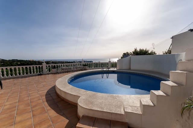 6 sypialnia Willa na sprzedaż w Altea z basenem garażem - 860 000 € (Ref: 6622698)