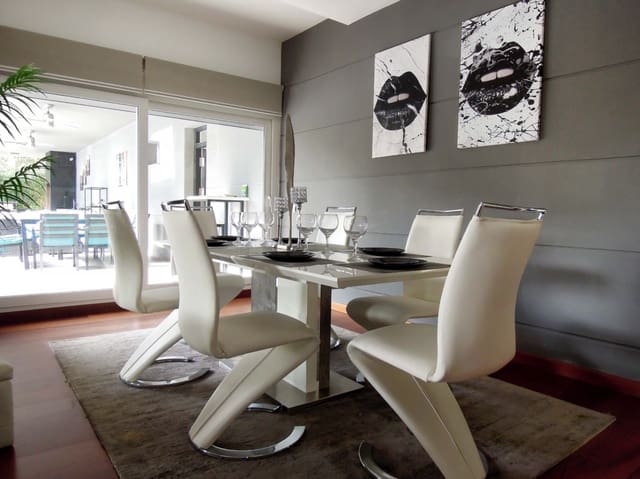 6 soverom Villa til salgs i Alicante by med svømmebasseng garasje - € 1 490 000 (Ref: 8085000)