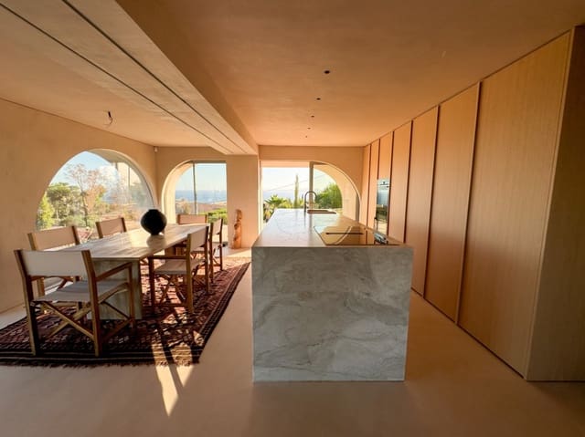 4 soveværelse Villa til salg i Coveta Fuma, El Campello med swimmingpool garage - € 1.525.000 (Ref: 8548774)