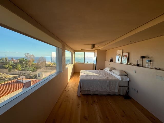 4 soveværelse Villa til salg i Coveta Fuma, El Campello med swimmingpool garage - € 1.525.000 (Ref: 8548774)