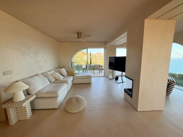 4 soveværelse Villa til salg i Coveta Fuma, El Campello med swimmingpool garage - € 1.525.000 (Ref: 8548774)