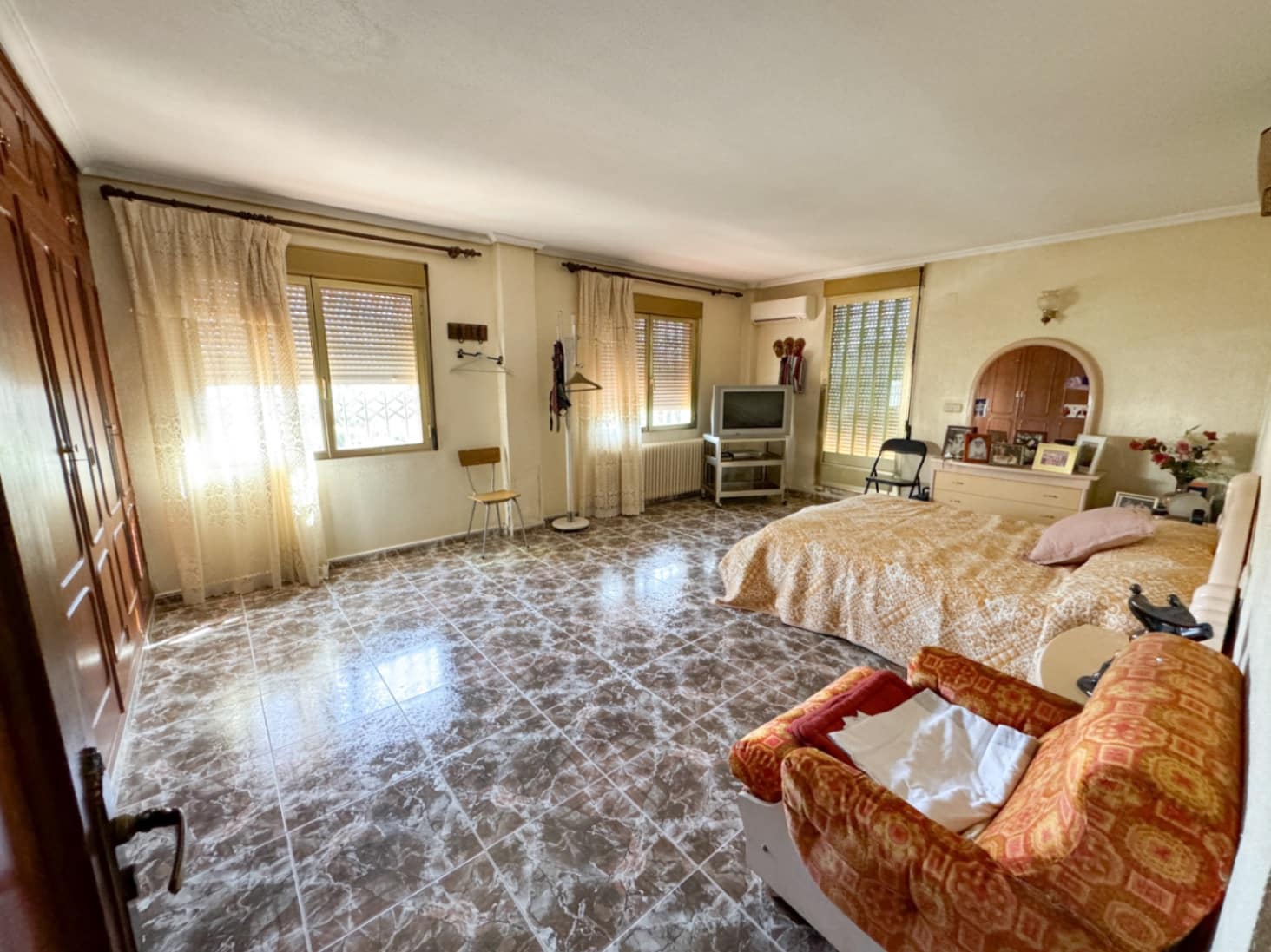 7 sypialnia Willa na sprzedaż w Miasto Alicante / Alacant z garażem - 1 250 000 € (Ref: 8561880)