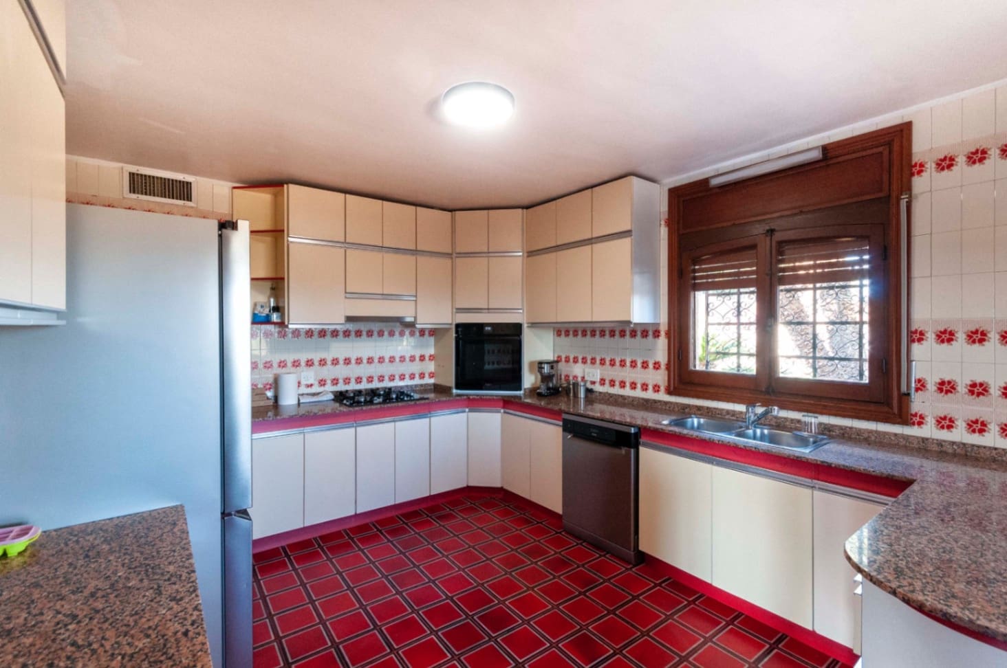 4 soverom Villa til salgs i Alicante by - € 640 000 (Ref: 8842332)