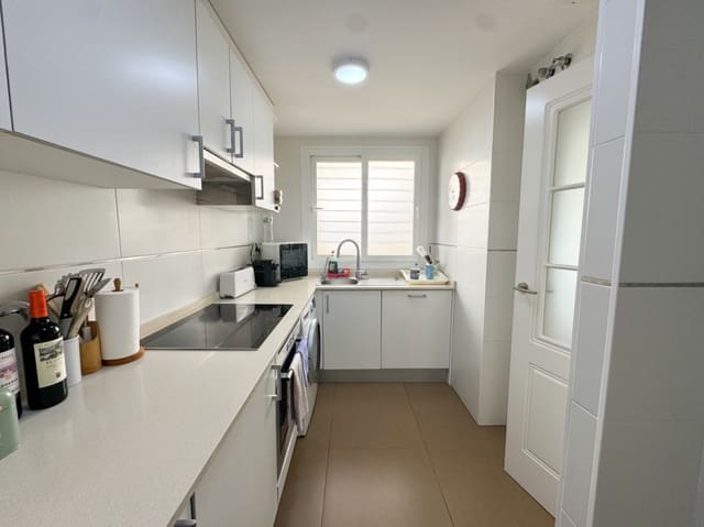 2 makuuhuone Huoneisto myytävänä paikassa El Campello mukana uima-altaan 
autotalli - 470 000 € (Ref: 8973817)