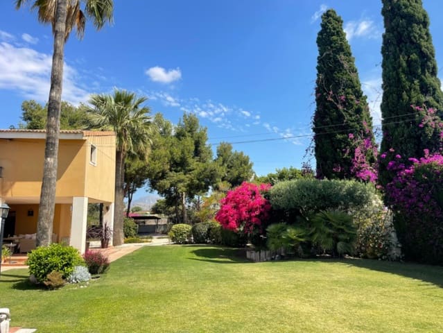 4 chambre Villa/Maison à vendre à San Vicente / Sant Vicent del Raspeig - 680 000 € (Ref: 9041657)