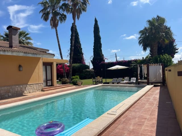 4 chambre Villa/Maison à vendre à San Vicente / Sant Vicent del Raspeig - 680 000 € (Ref: 9041657)