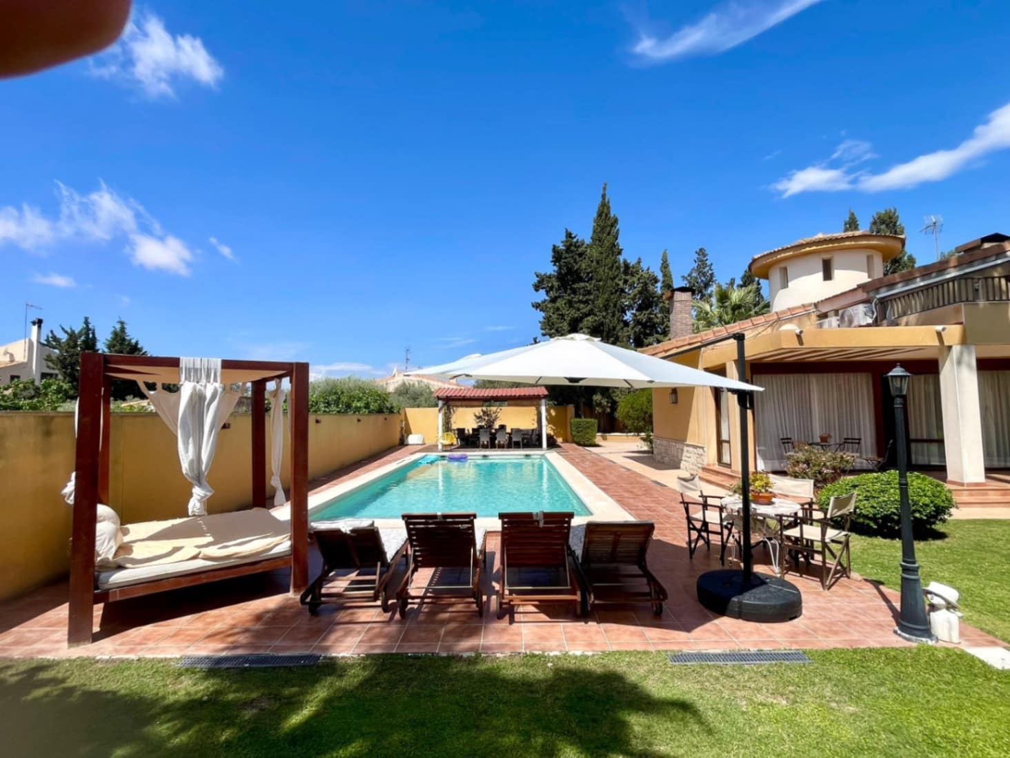 4 chambre Villa/Maison à vendre à San Vicente / Sant Vicent del Raspeig - 680 000 € (Ref: 9041657)