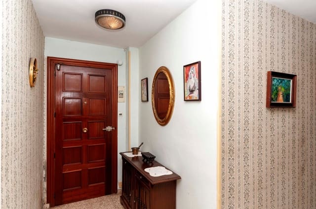 2 soveværelse Lejlighed til salg i Playa de San Juan, Alicante by med garage - € 445.000 (Ref: 9230270)