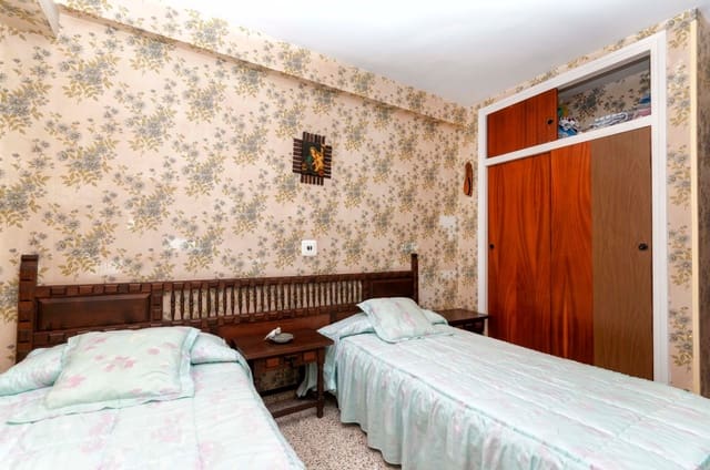 2 soveværelse Lejlighed til salg i Playa de San Juan, Alicante by med garage - € 445.000 (Ref: 9230270)