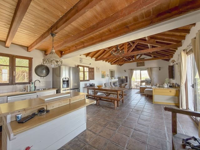 3 soveværelse Villa til salg i Monda med swimmingpool garage - € 499.000 (Ref: 10130611)