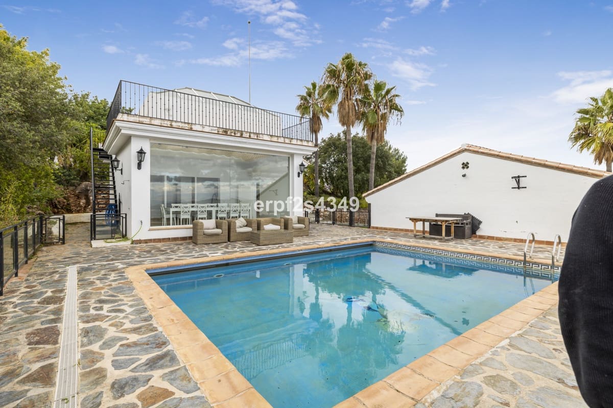 13 sovrum Villa till salu i Alhaurin el Grande med pool garage - 3 600 000 € (Ref: 6593679)