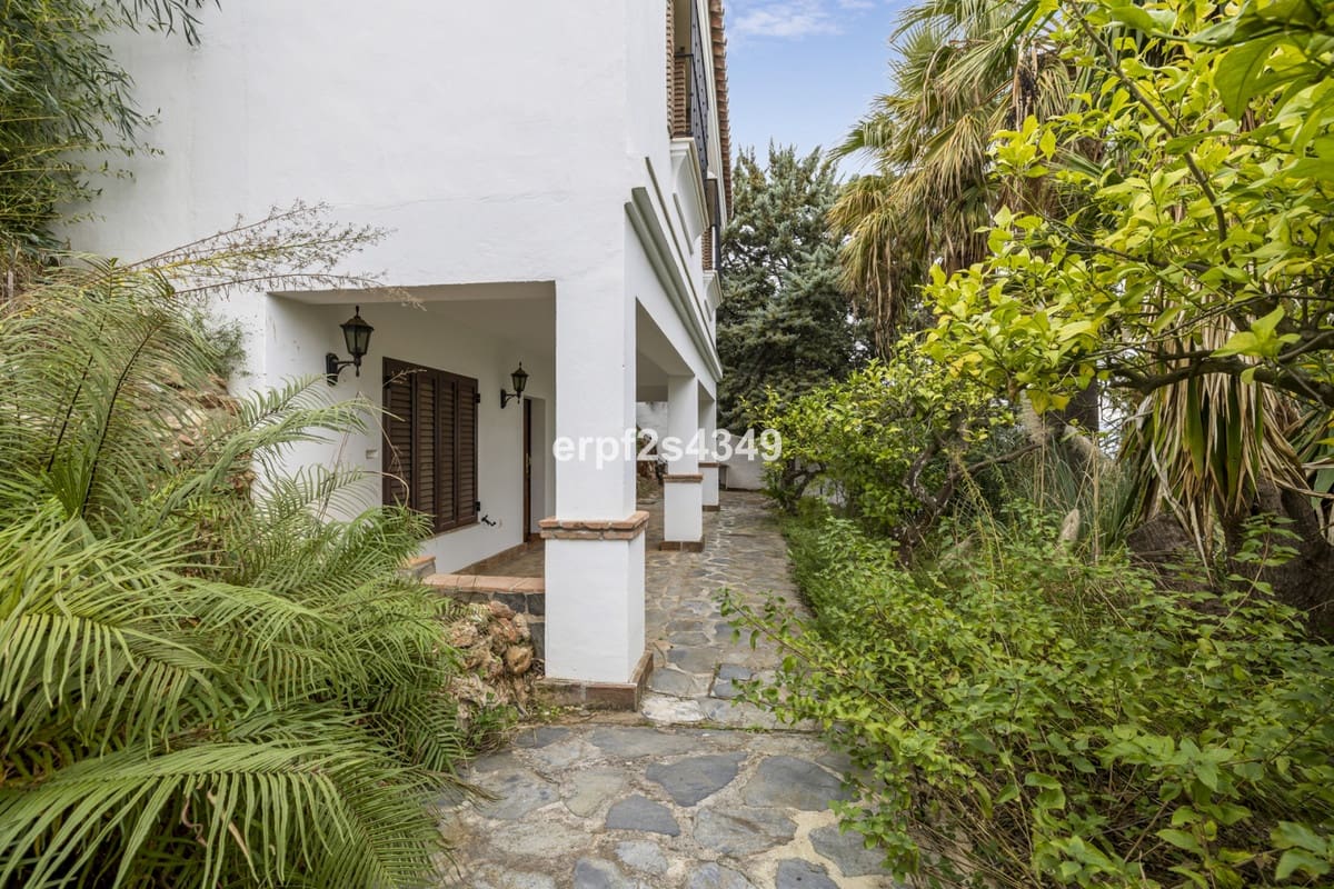 13 sovrum Villa till salu i Alhaurin el Grande med pool garage - 3 600 000 € (Ref: 6593679)