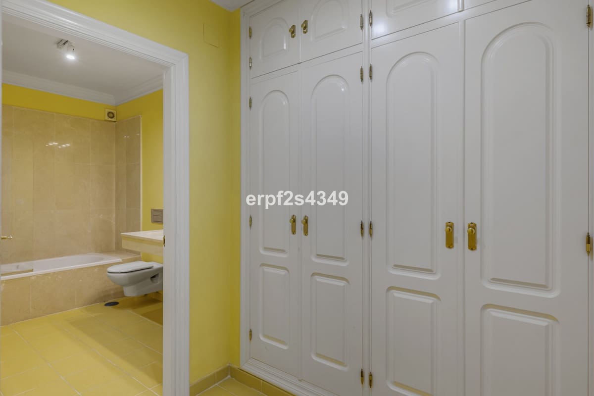 13 sypialnia Willa na sprzedaż w Alhaurin el Grande z basenem garażem - 3 600 000 € (Ref: 6593679)